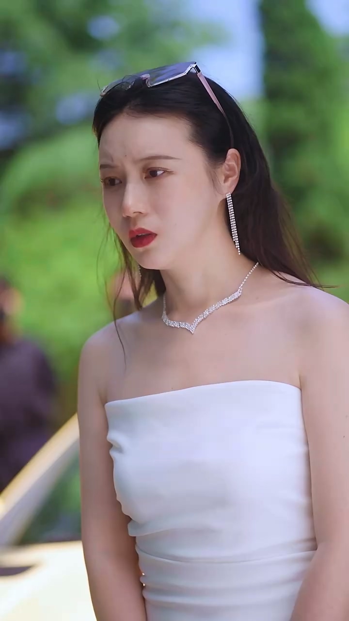 霸道女总裁的超级尊王第42集
